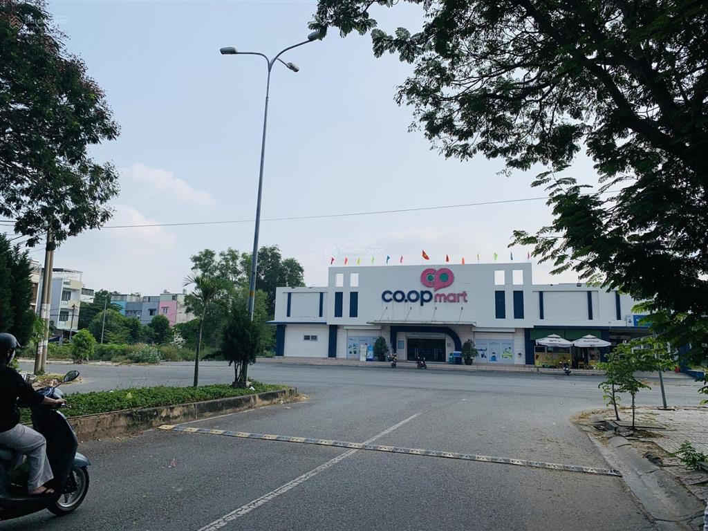 Bán rẻ nền đất kdc vĩnh lộc b, mặt tiền đường 30m, 4x16m, sổ hồng riêng, full thổ cư