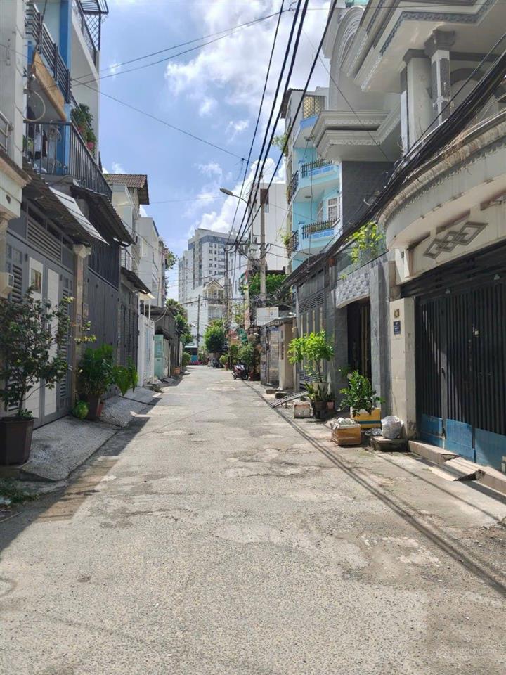 Ngay chợ căn cứ 3 tầng 4.2m*15m hẻm xe tải 1 trục chỉ 8.5 tỷ..