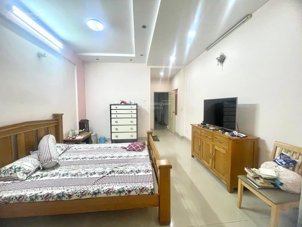 Thống nhất, p11, 83m2 x 4 tầng, 5pn hẻm 6m sổ vuông a4 chỉ 6.9 tỷ