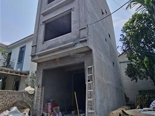 Bán nhà trung tâm thị trấn chúc sơn phường chương mỹ dt 53m, 4 tầng nhỉnh 4 tỷ. nhà mới keêng.