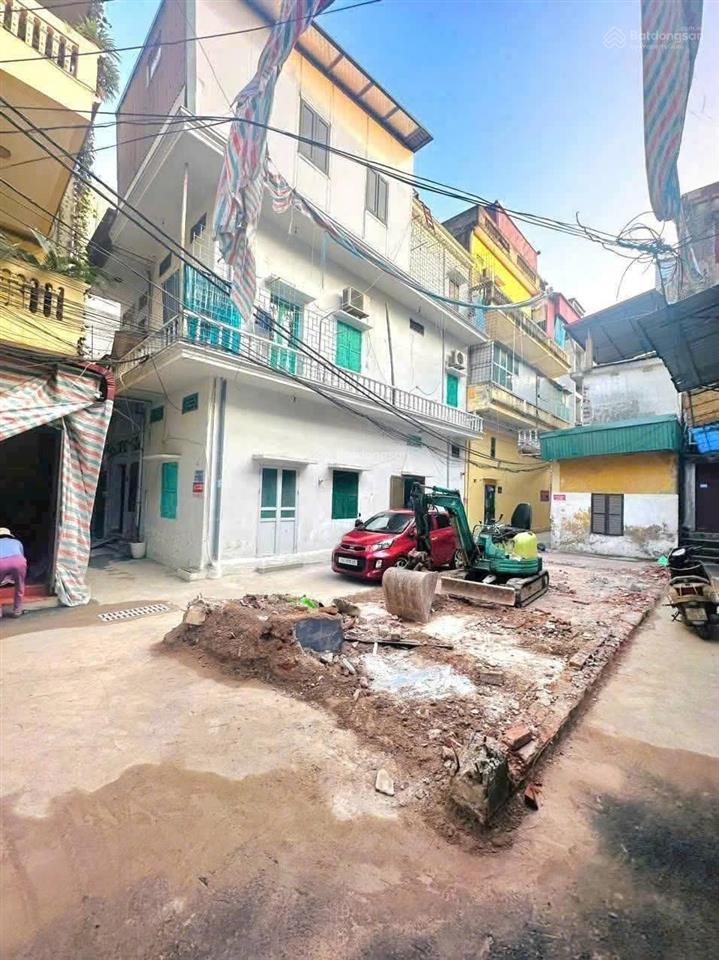 Bán đất văn la, văn phú hà đông dt 46m, lô góc 4 mặt tiền, thông vòng quanh, ô tô đỗ cửa.
