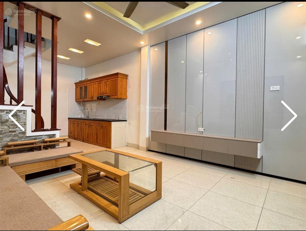 Nhà đường bờ mương đa sỹ, kiến hưng, hà đông. dt 32m, 5 tầng, hơn 6 tỷ. đúng 20m ra ô tô tránh