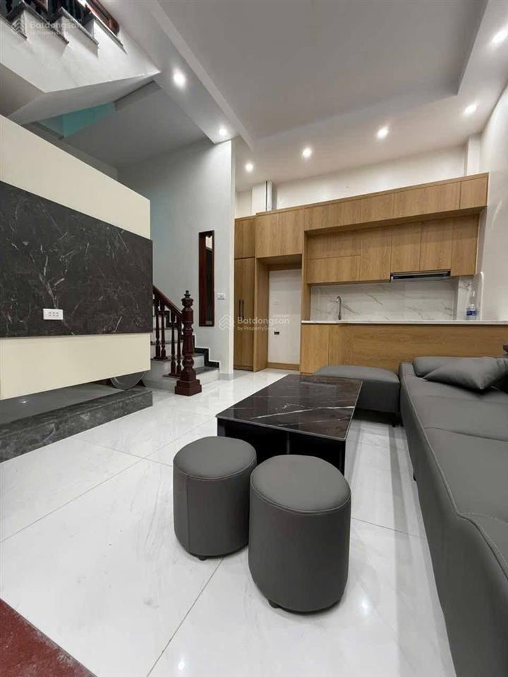 Bán gấp nhà mới tinh, 33m, 5 tầng, mt6m  20m ra mặt phố yết kiêu hà đông giá nhỉnh 8tỷ