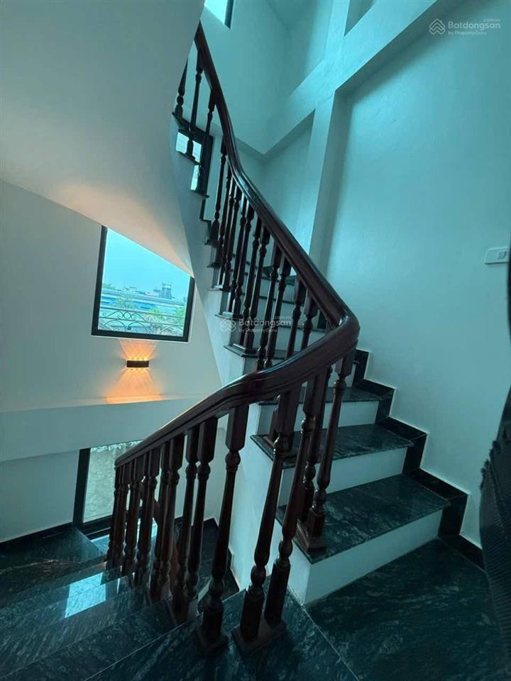 Bán gấp nhà mới tinh, 33m, 5 tầng, mt6m  20m ra mặt phố yết kiêu hà đông giá nhỉnh 8tỷ