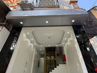Chính chủ gửi bán nhà 55m2, 5 tầng, 8 ngủ có thang máy giá 8 tỷ tại phố xốm, phú lương, hà đông