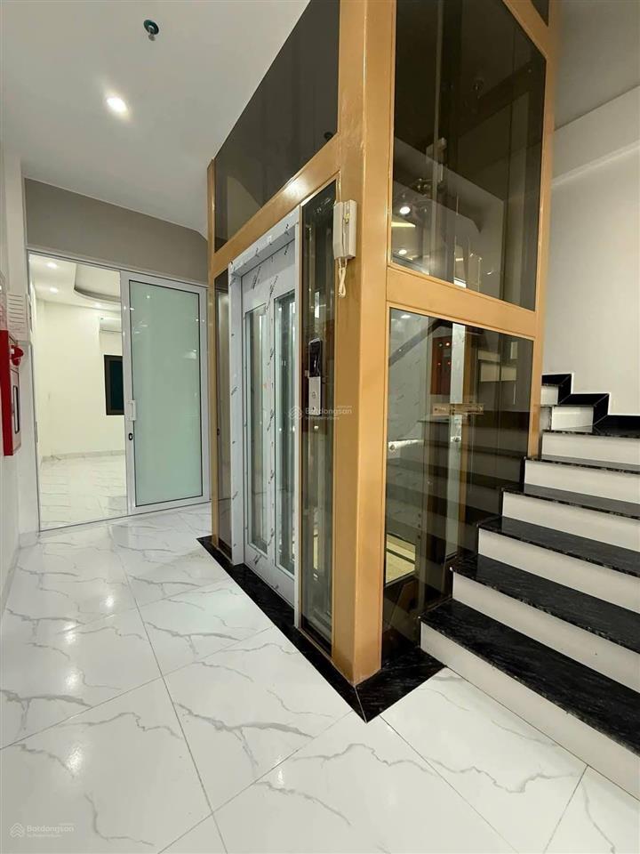 Chính chủ gửi bán nhà 55m2, 5 tầng, 8 ngủ có thang máy giá 8 tỷ tại phố xốm, phú lương, hà đông