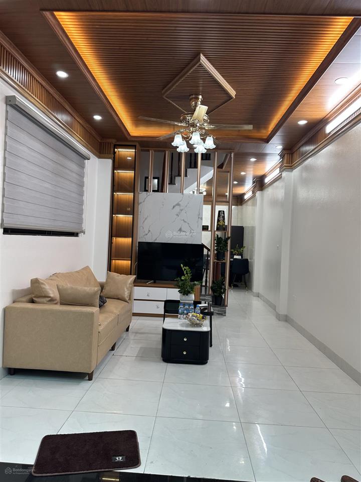Mậu lương kiến hưng hà đông dt 35m, 5 tầng thang máy hơn 6 tỷ  0868 685 *** em thu kỷ