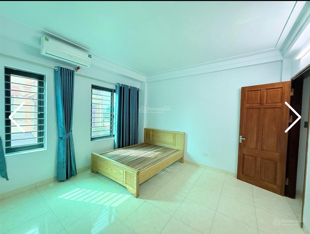 Quang lãm hà đông 30m, 4 tầng 6 tỷ, lô góc, ô tô tránh, kinh doanh, trung tâm quận hà đông
