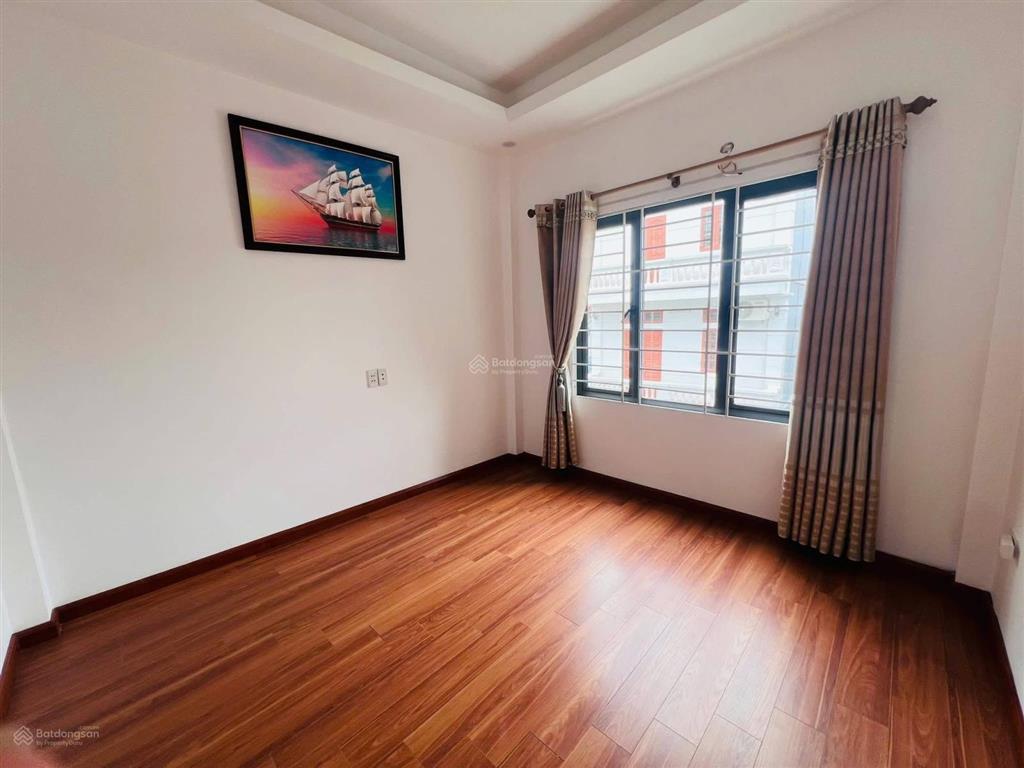 Nhà đẹp ngõ nông 35m, 5 tầng 6 tỷ tại la nội, dương nội, hà đông  0868 685 *** em thu kỷ xem nha