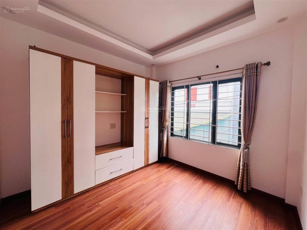 Nhà đẹp ngõ nông 35m, 5 tầng 6 tỷ tại la nội, dương nội, hà đông  0868 685 *** em thu kỷ xem nha