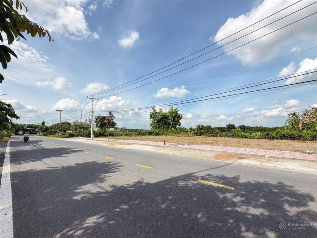 Em còn lô đất ngang rộng xây dựng tự do phù hợp xây nhà vườn nghỉ dưỡng