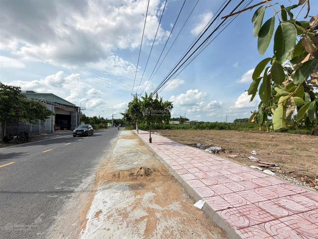 Em còn lô đất ngang rộng xây dựng tự do phù hợp xây nhà vườn nghỉ dưỡng