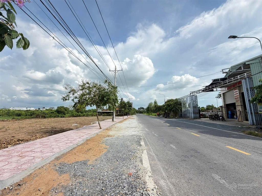 Em còn lô đất ngang rộng xây dựng tự do phù hợp xây nhà vườn nghỉ dưỡng