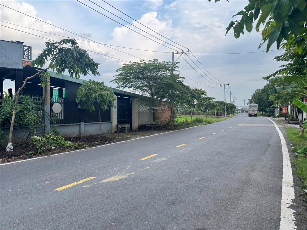 Đất rộng gần ngã tư hương lộ 7, xây nhà vườn hoặc nghỉ dưỡng cực kỳ phù hợp, giá cả hợp lý