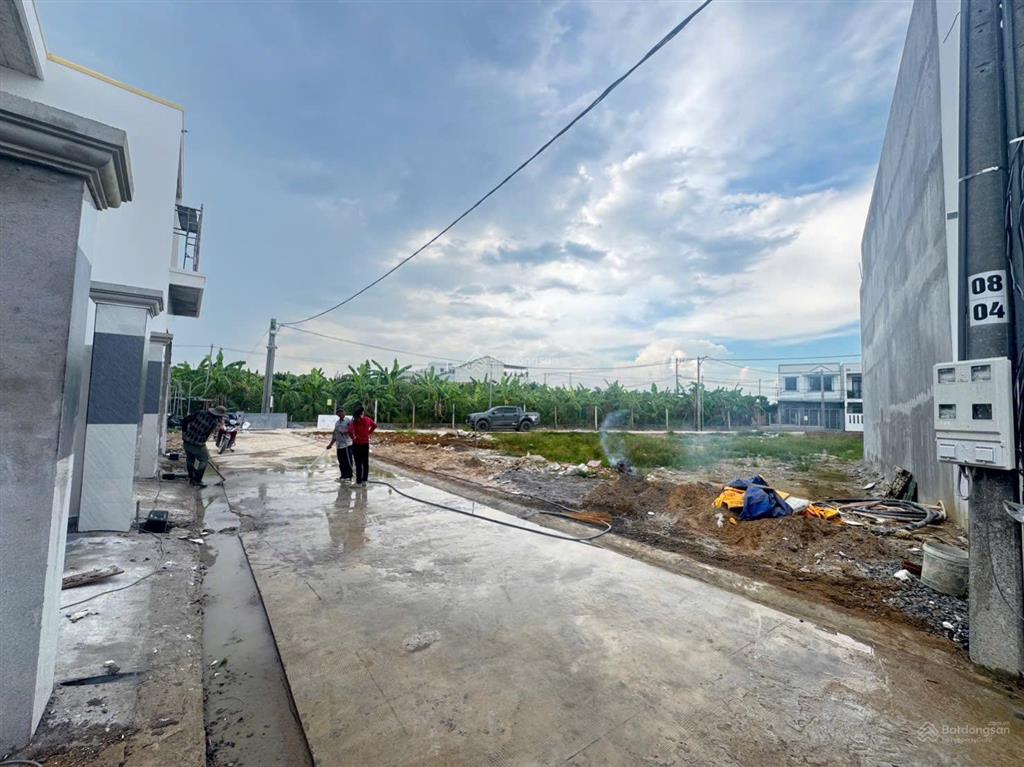Đất rộng gần ngã tư hương lộ 7, xây nhà vườn hoặc nghỉ dưỡng cực kỳ phù hợp, giá cả hợp lý