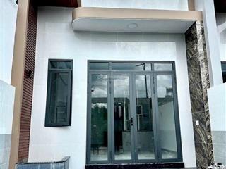Nhà cấp 4 giá rẻ anh chị làm công nhân cũng mua được nhà sổ riêng full thổ cư