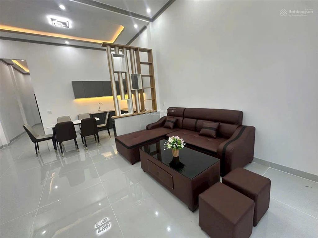 Nhà cấp 4 giá rẻ anh chị làm công nhân cũng mua được nhà sổ riêng full thổ cư