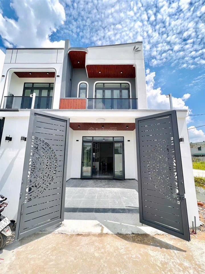 Chủ ngộp cần bán gấp căn nhà xây tâm huyết gần trung tâm  hương lộ 7 tân triều