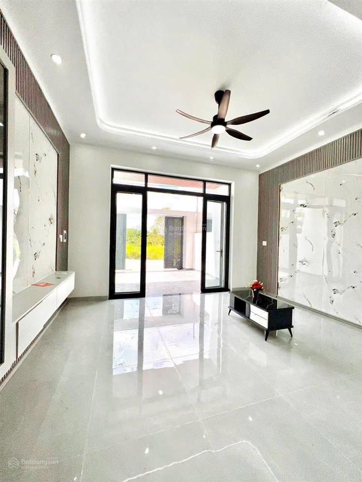 Chủ ngộp cần bán gấp căn nhà xây tâm huyết gần trung tâm  hương lộ 7 tân triều