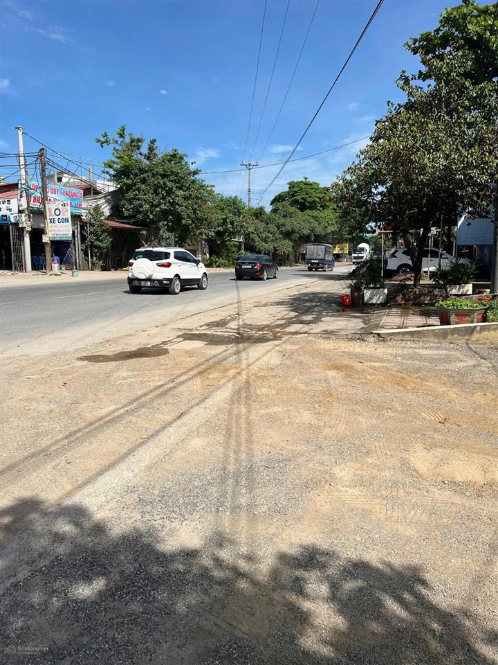 Nhà em đang cần bán đất mặt đường hồ chí minh (ql 21a) đất 2 mặt tiền buôn bán kinh doanh tốt luôn