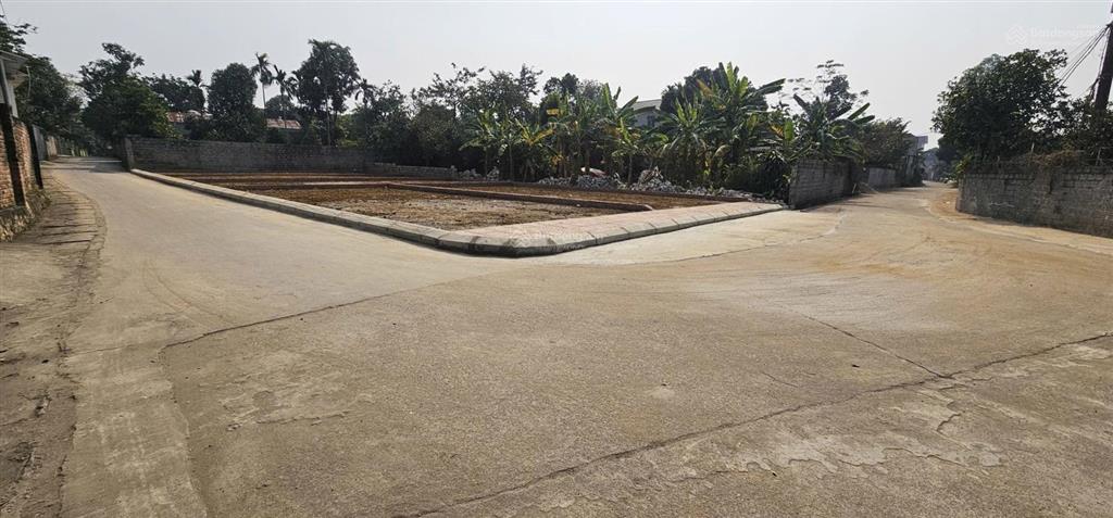 Đất phú nghĩa vị trí đẹp, đường thông mặt tiền rộng
