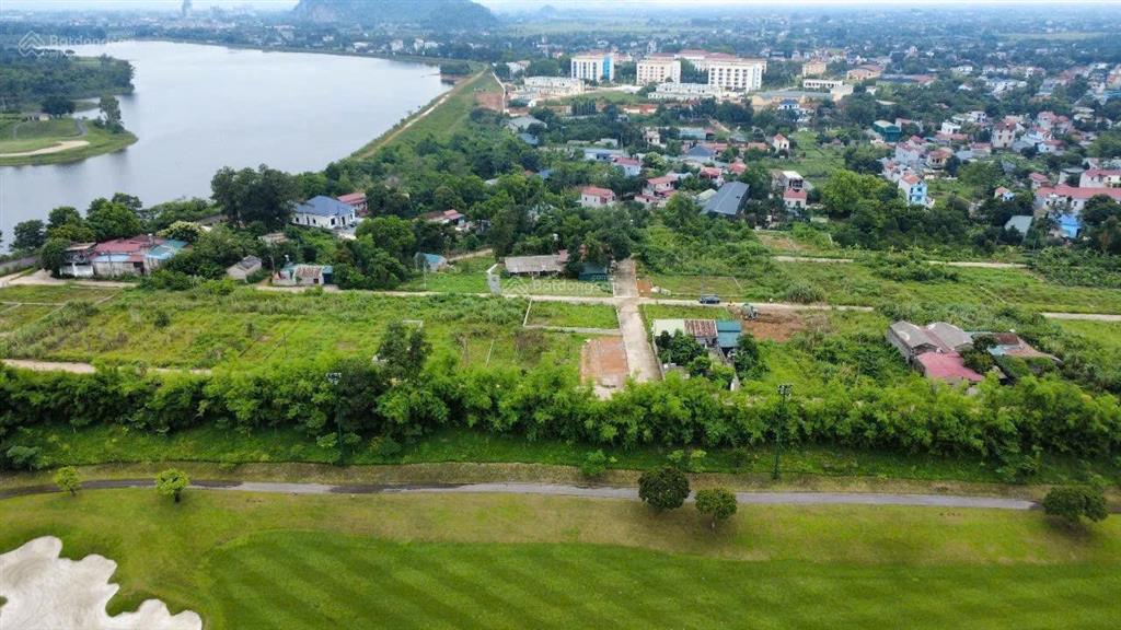 Nhỉnh 5 tỷ đất đấu giá khu sân golf sky lake đường thông hướng đẹp