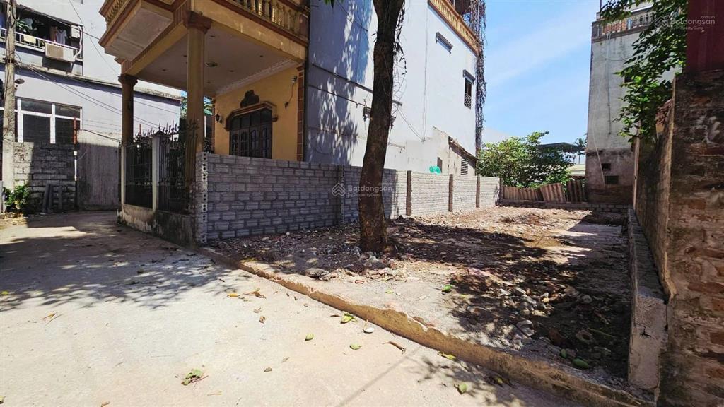 Em cần bán lô đất sát với trung cư bê tông, gần với mọi tiện ích sinh hoạt