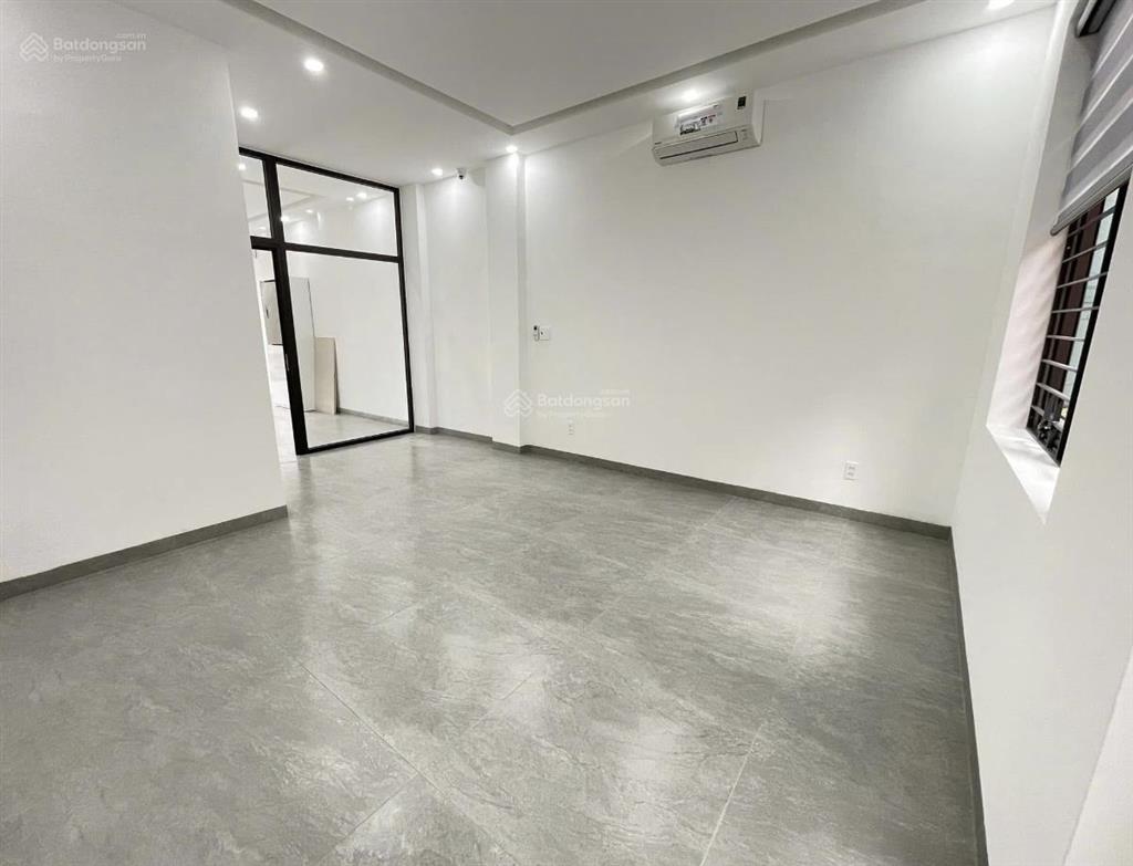 Nhà thật giá thật cho thuê khu bàu cát 2, nhà kết cấu văn phòng công ty