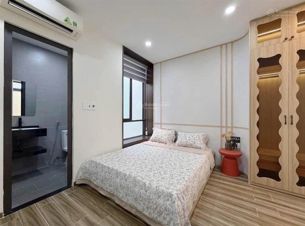 Nhà thật giá thật cho thuê hẻm vip 127 hoàng hoa thám , p. tân bình