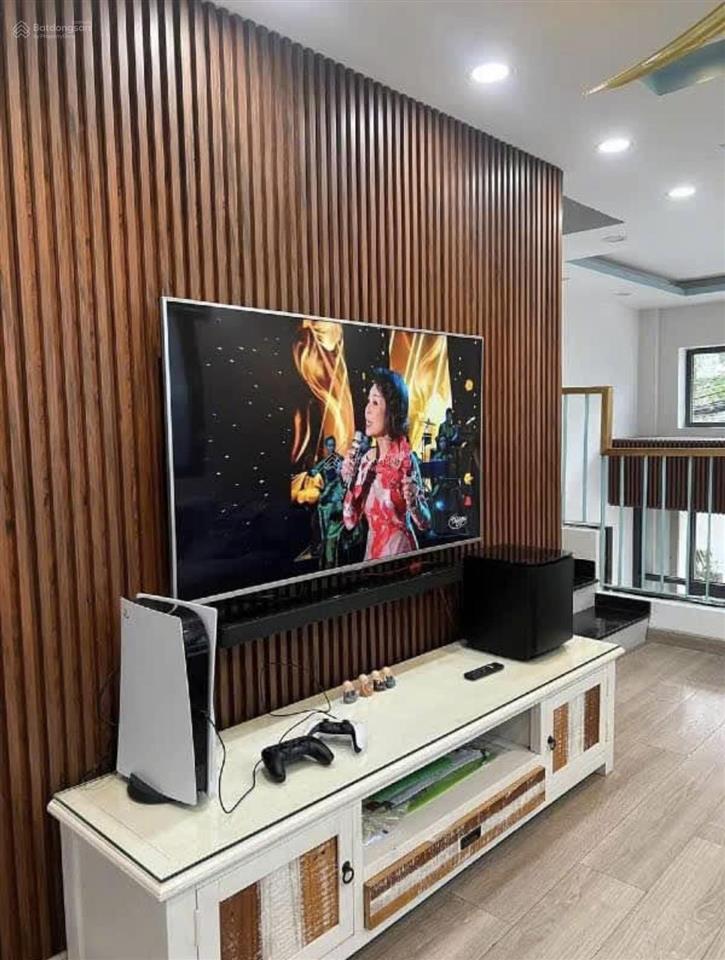 Nhà thật giá thật cho thuê nhà đường quách văn tuấn khu k300