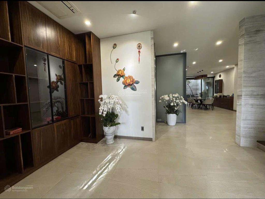 Nhà thật giá thật  đường c18, khu k300 tân bình