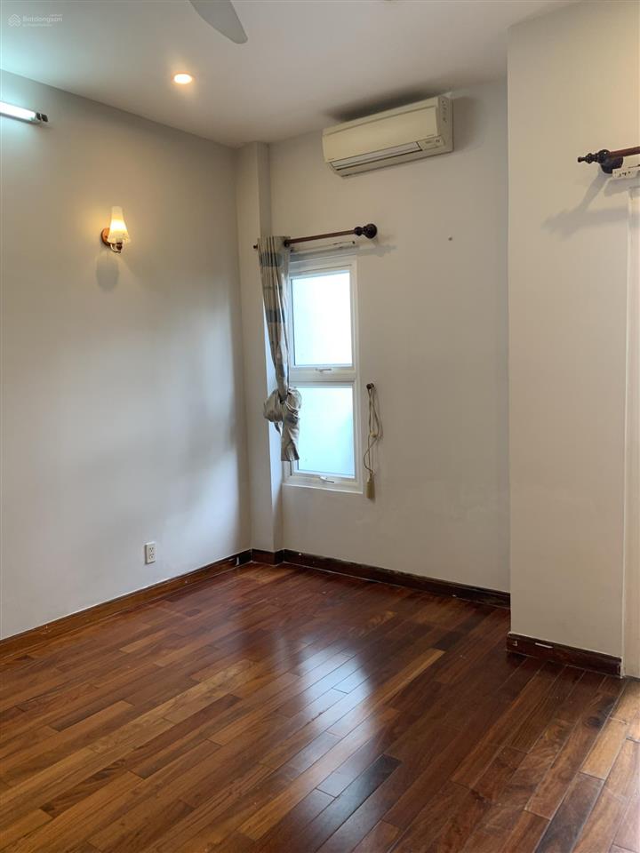 Nhà thật giá thật cho thuê 20 triệu đường hiền vương có thang máy