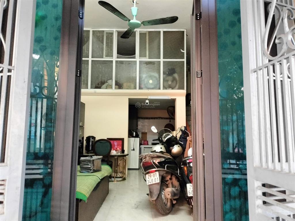 Cho thuê nhà số 62 ngõ 649 lĩnh nam, quận hoàng mai, hà nội.