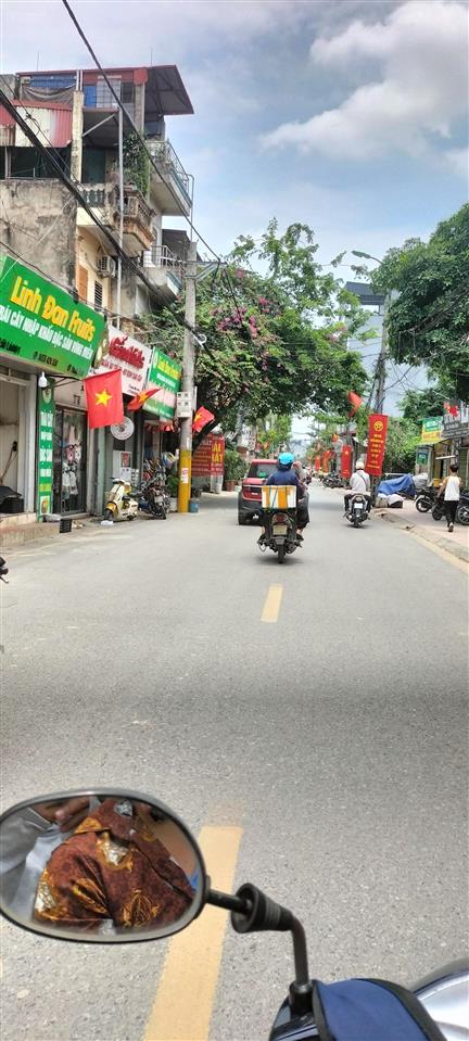Hoa hậu xa la hà đông 62m, 4 tầng, giá 11.99 tỷ. nhà lô góc, vỉa hè, phù hợp ở và kinh doanh.