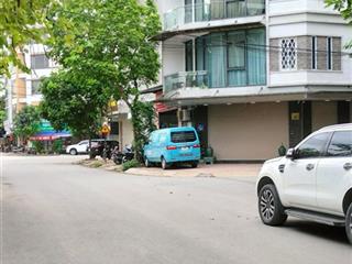 Hoa hậu xa la hà đông 62m, 4 tầng, giá 11.99 tỷ. nhà lô góc, vỉa hè, phù hợp ở và kinh doanh.