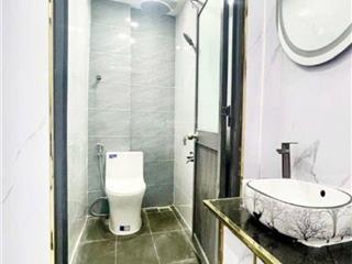 Quận 8 = sát cầu chữ y  hxh  5 tầng  dòng tiền cao