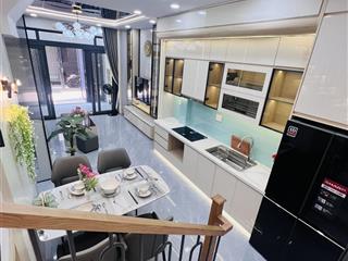 Nhà đẹp tân bình, hẻm ô tô, phan huy ích, xách vali vào ở đón tết, 4 tầng btct, 4x10m, chỉ 7 tỷ.