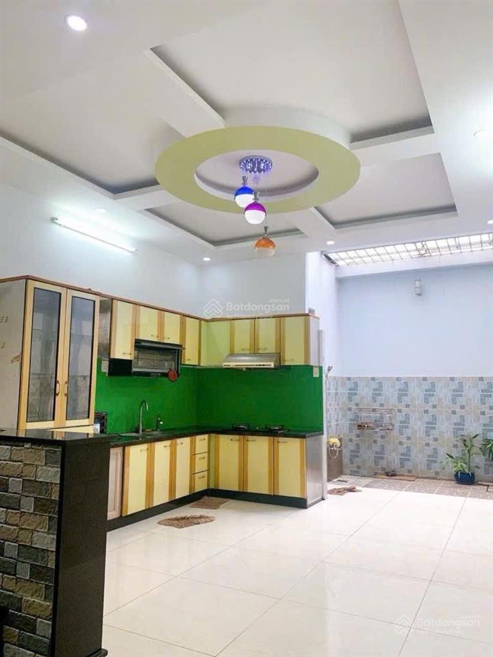 Bán nhà gò vấp, phạm văn bạch, đường nhựa 5m thông tứ tung, 4 tầng, ngang 4.5x20m, chỉ 8.x tỷ.