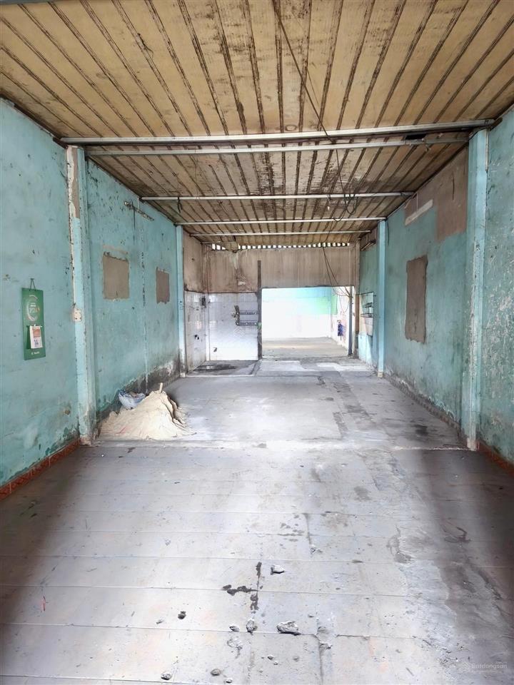 Bán gấp nhà mặt tiền quận 12, gần nguyễn ảnh thủ, đường 8m vỉa hẻ rộng, ngang 4.5x28m, nhỉnh 6 tỷ.