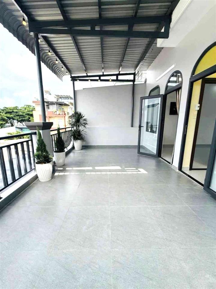 Bán gấp nhà đẹp, 3 tầng, full nội thất, sổ vuông vức, nguyễn sỹ sách, 6,5x8,5m, nhỉnh 6 tỷ