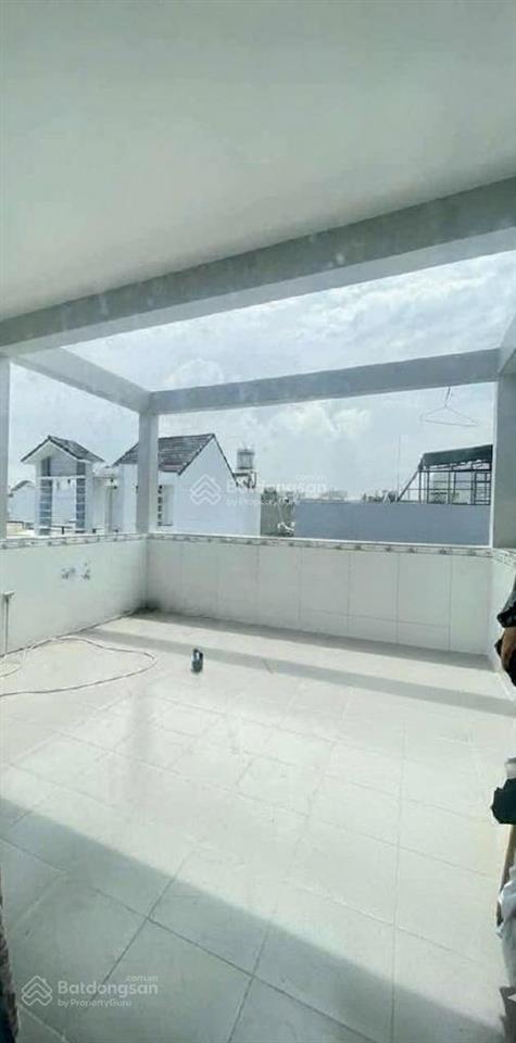 Giảm mạnh, bán nhà mới 3 tầng, phan văn hớn, quận 12, dòng tiền, hẻm 5m, ngang 5x20m, nhỉnh 9 tỷ