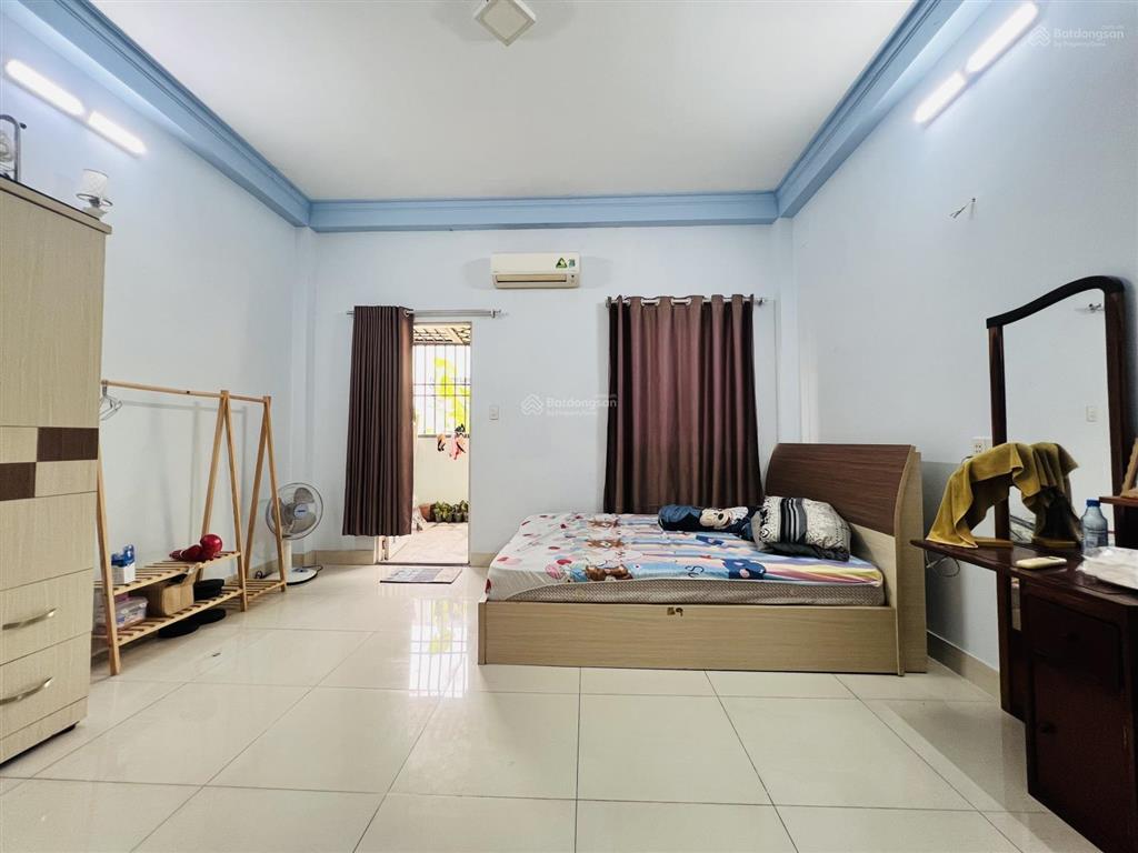 Chủ gấp bán nhà quận 12, tô ký, 4 tầng btct, hẻm xe hơi, gần trường đại học, 4.8x18m, nhỉnh 6 tỷ