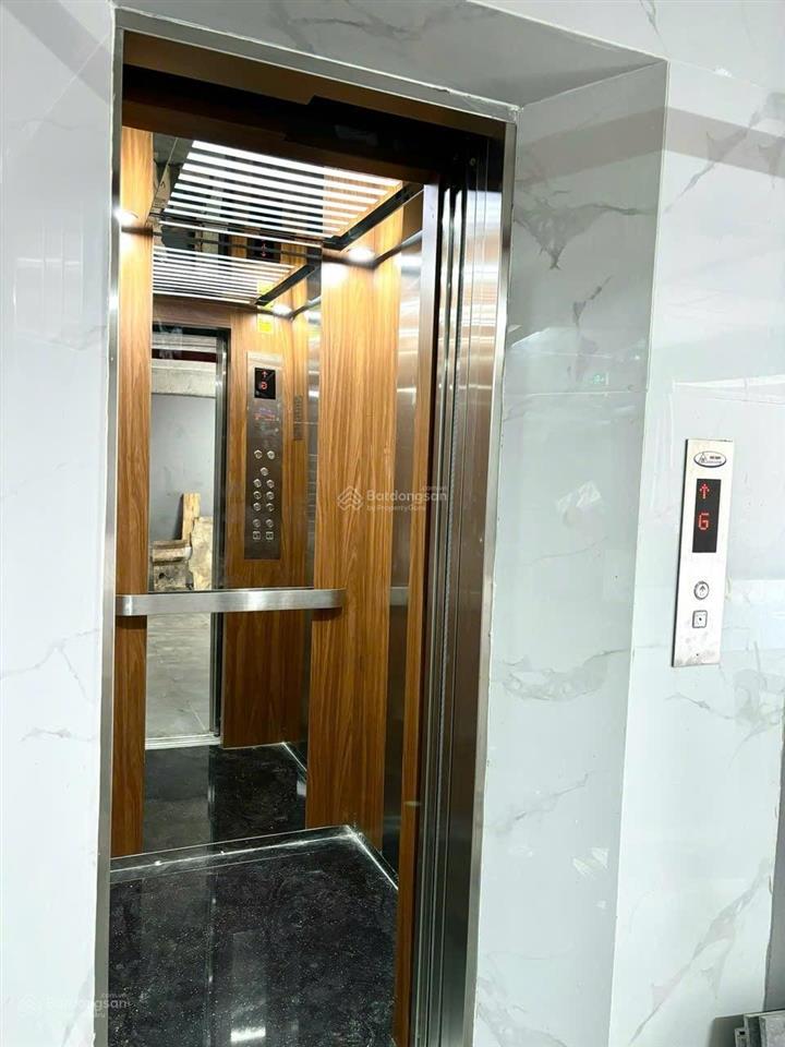 Bán căn hộ dịch vụ 141m2  ngang 6,4m 30phòng  doanh thu 130tr/th  trung tâm hải châu, đà nẵng