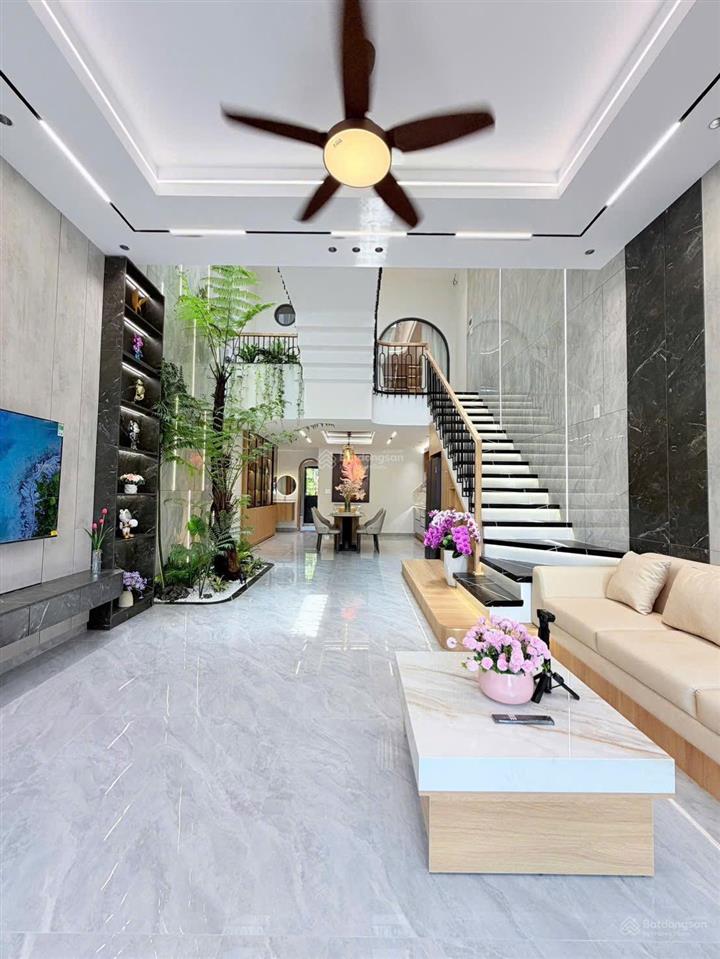 Siêu phẩm nhà 3 tầng new 100%  hòa xuân đường 5,5m lỗ giáng  chỉ 7.x tỷ.