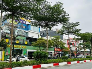 Thuê nhà biệt thự ngoại giao đoàn 350m2 căn góc 2 mặt tiền, vị trí đẹp kinh doanh