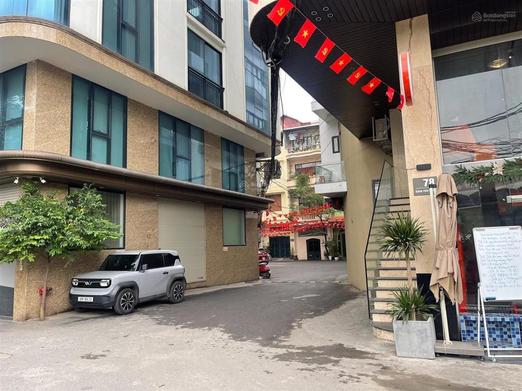 Building 10 tầng  mặt phố  lô góc 3 thoáng  view hồ hoàng cầu + sân bóng  đầy đủ pccc gpxd