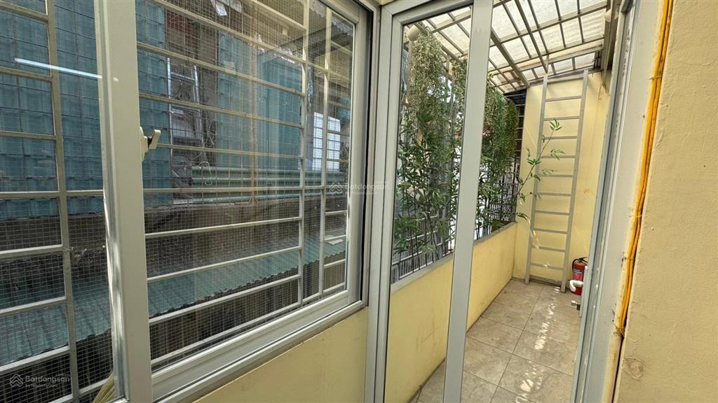 Tập thể phố lê thánh tông  ban công thoáng sáng  chỉ hơn 5 tỷ  siêu hiếm