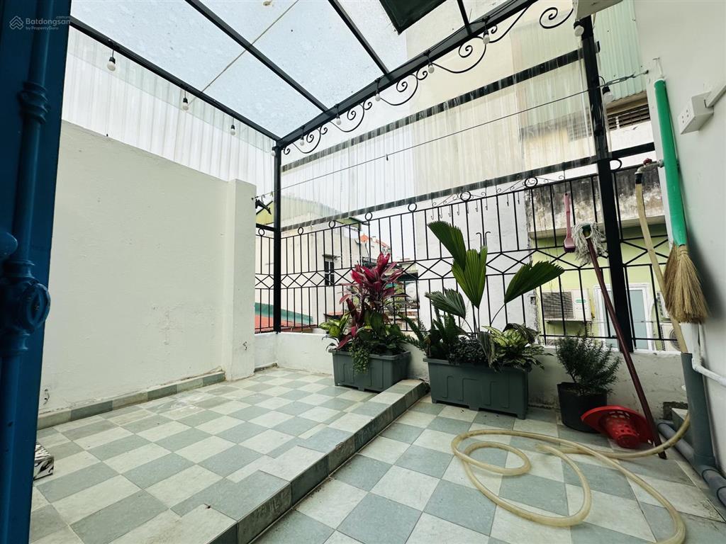 2 tầng biệt thự pháp cổ  gần phan đình phùng  mua 1 được 2 căn studio full đồ
