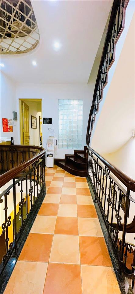 Phố thi sách  trung tâm phố cổ hai bà trưng  ngõ ô tô  khu vực không có căn thứ hai bán