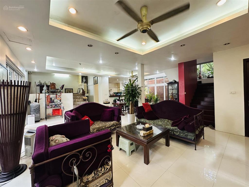 Biệt thự long biên  view sông  mặt tiền bề thế  gần trường quốc tế pháp